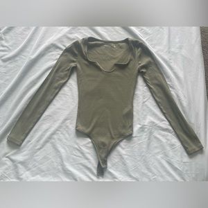 Abercrombie & Fitch Green Long Sleeve Bodysuit - Women’s Extra Small (XS)